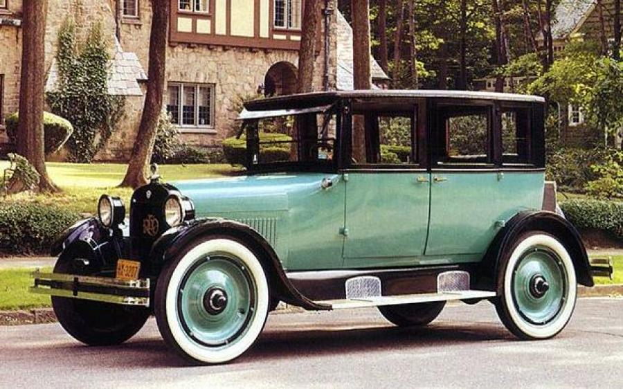 REO Model 6T Brougham '1923